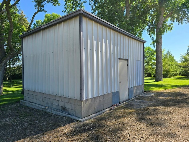 view of outbuilding