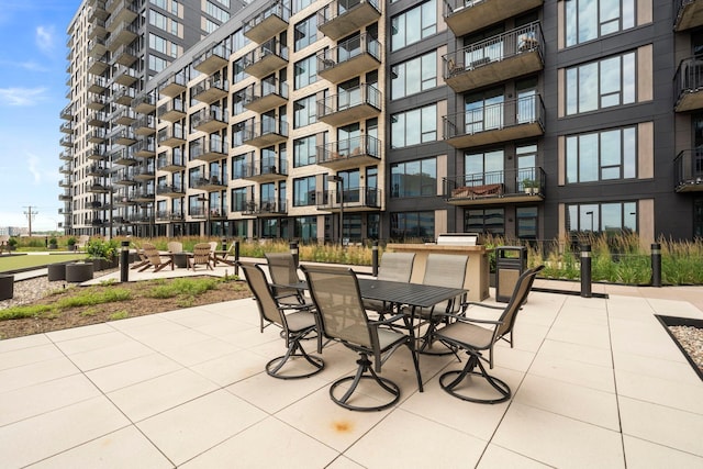 1240 2nd St Unit 1201, Minneapolis, MN 55415 - view of patio