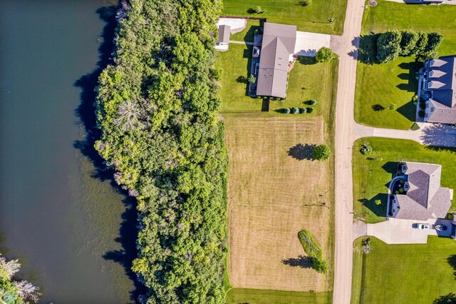 1603 Island Park Dr, Jamestown, ND 58401