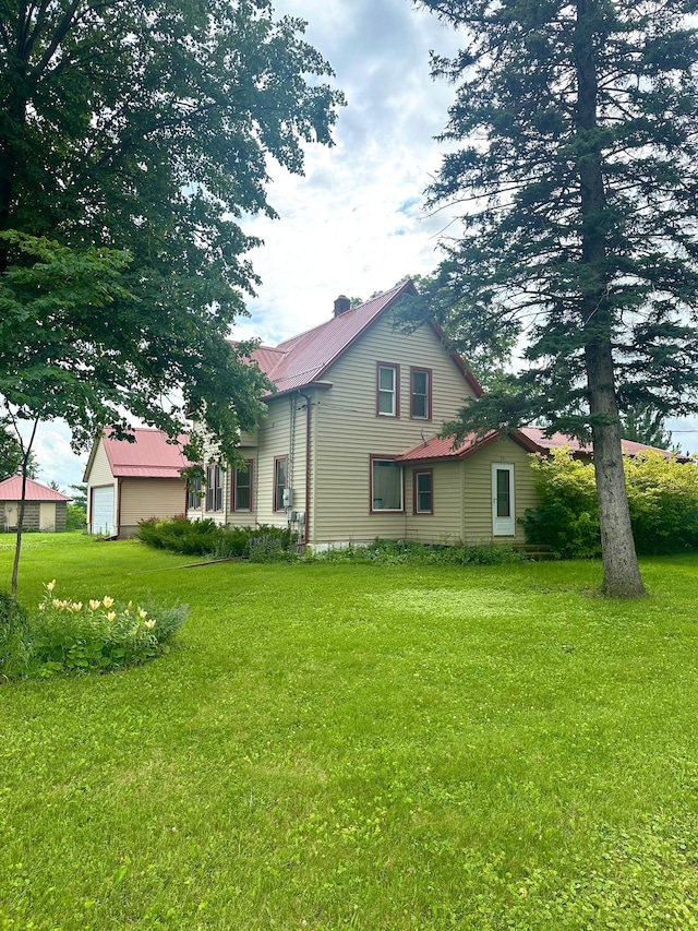 exterior space featuring a yard