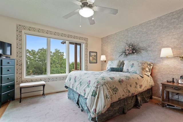 bedroom with ceiling fan