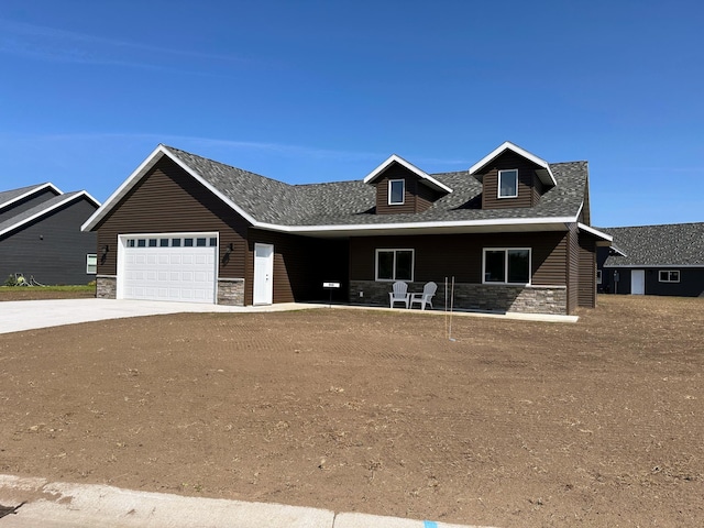 view of front facade with a garage