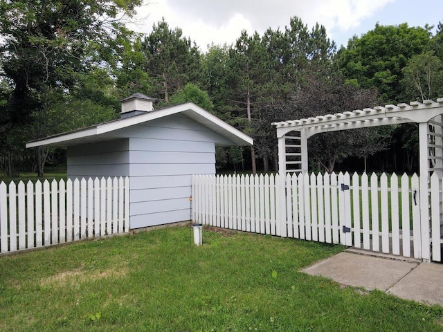 exterior space featuring a lawn