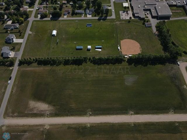 200 5th St NW, Ulen, MN 56585
