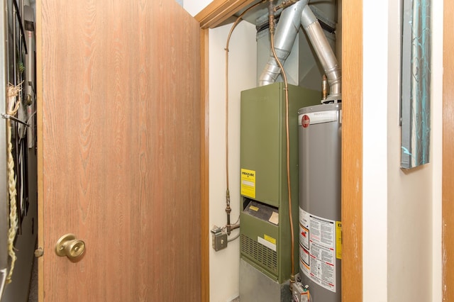 1600 Roundhouse Cir, Shakopee, MN 55379 - utilities featuring gas water heater