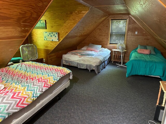 27068 Greenwood Isle Cir, Bay Lake Twp, MN 56444 - bedroom featuring carpet floors and vaulted ceiling