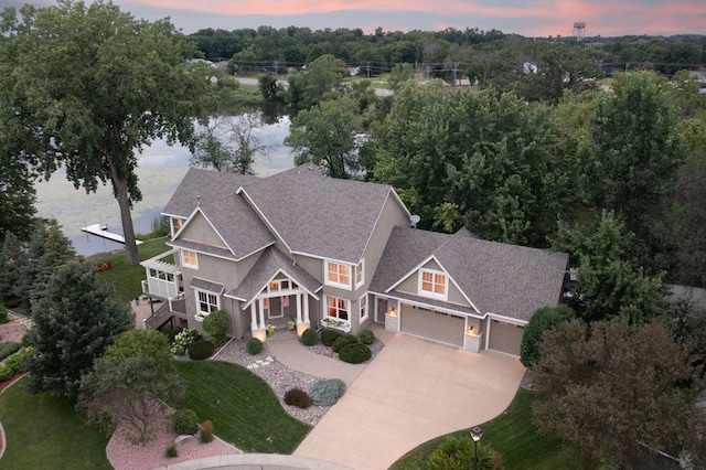 view of aerial view at dusk