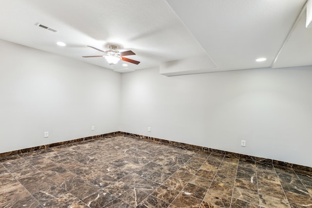 empty room with ceiling fan