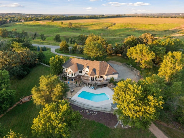 birds eye view of property featuring a rural view