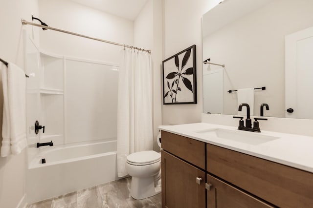 full bathroom featuring toilet, shower / tub combo with curtain, and vanity