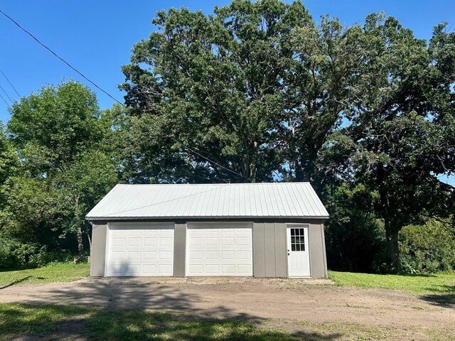 view of detached garage