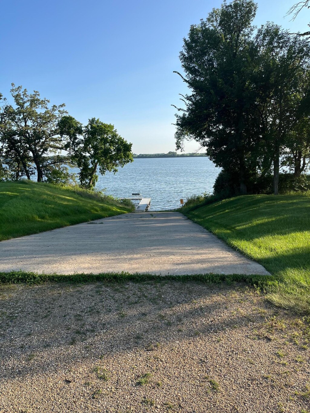 9 Royal Oaks Rd, Lake Sarah Twp, MN 56132