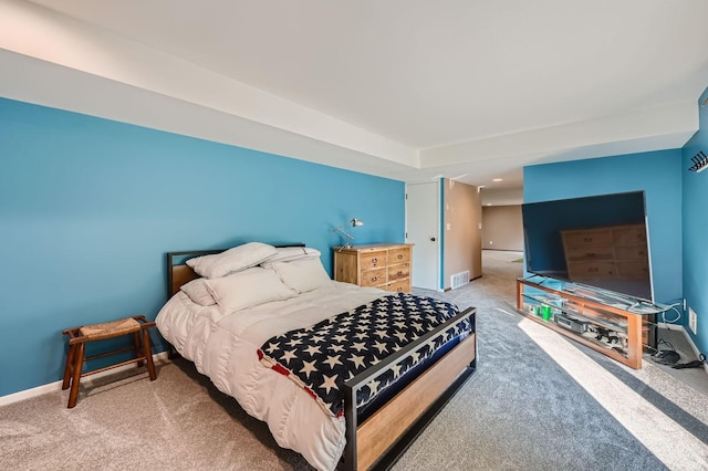 bedroom with carpet flooring