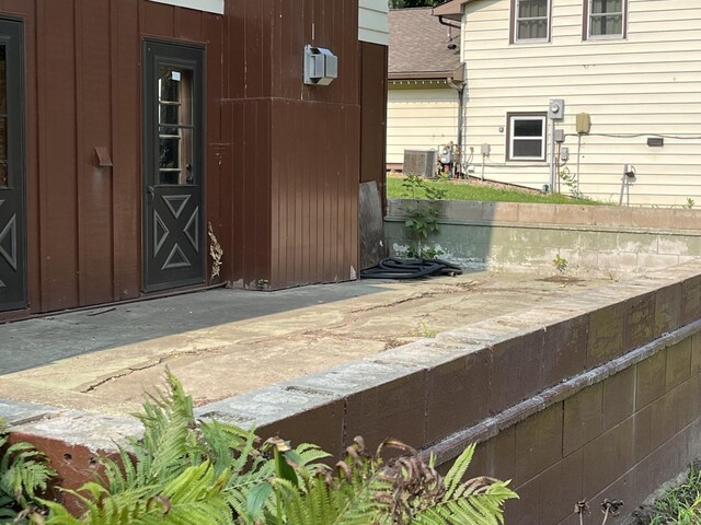 view of patio featuring cooling unit