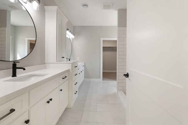 bathroom with vanity