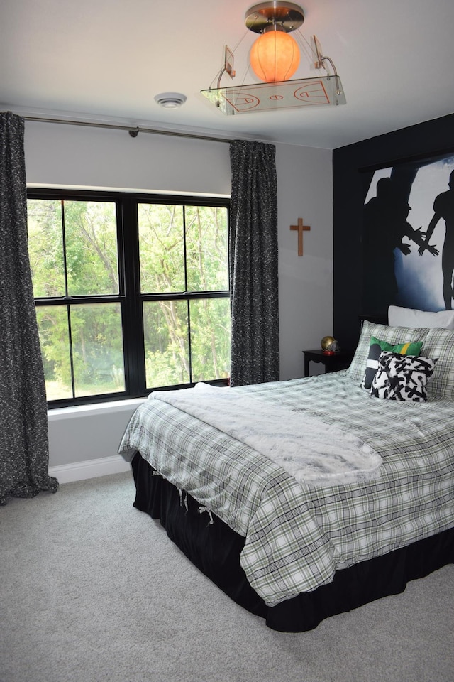 bedroom with carpet flooring