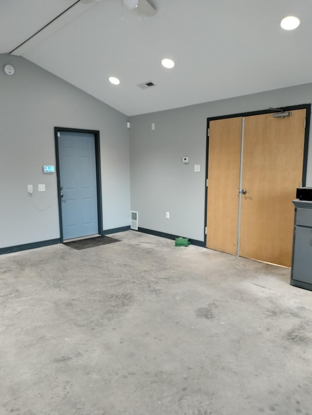 garage featuring ceiling fan