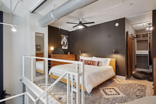 bedroom featuring ceiling fan