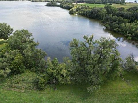 - 106th Avenue Ne, Spicer, MN 56201