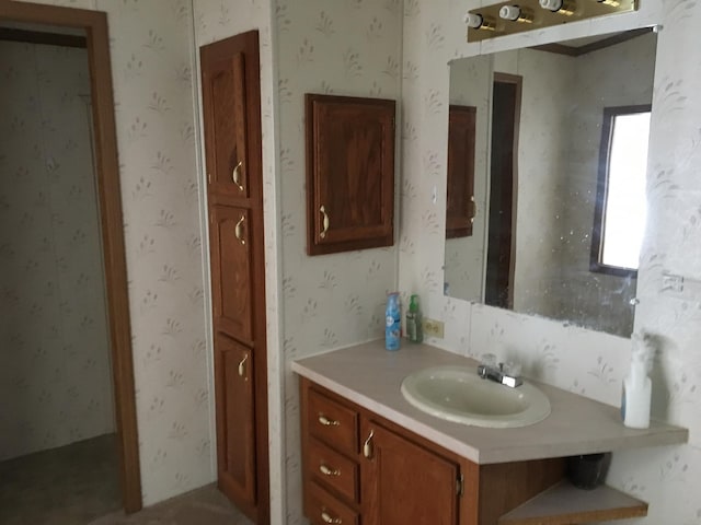 bathroom with vanity