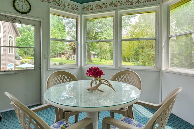 view of sunroom / solarium