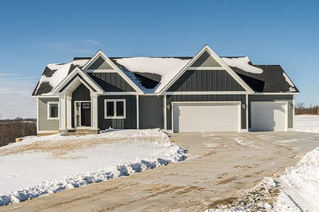 view of front facade with a garage