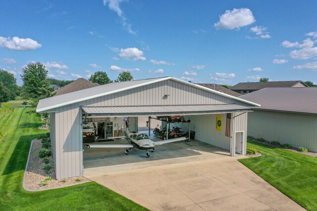 exterior space featuring a lawn