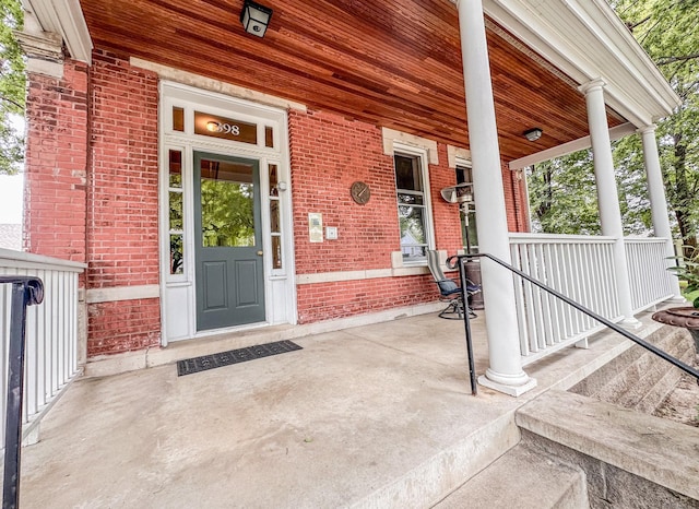 entrance to property with covered porch