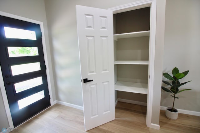 501 1st St NE, Hankinson, ND 58041 - view of closet