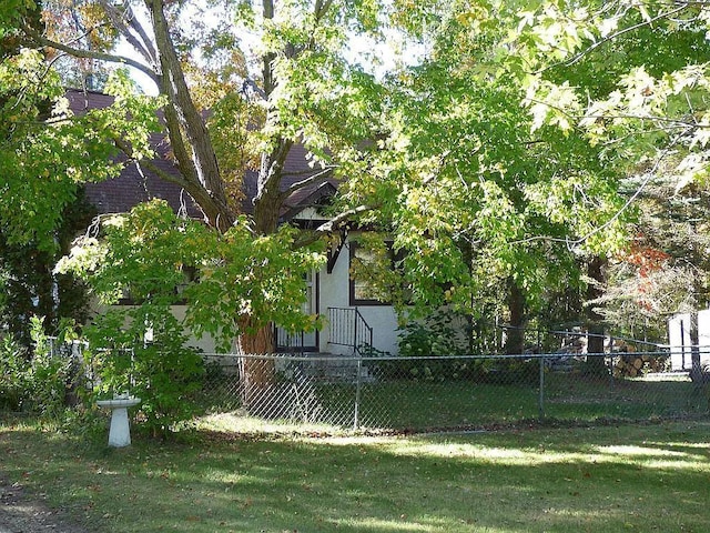 22519 County Road 3, Lake Edward Twp, MN 56465 - view of yard with a fenced front yard