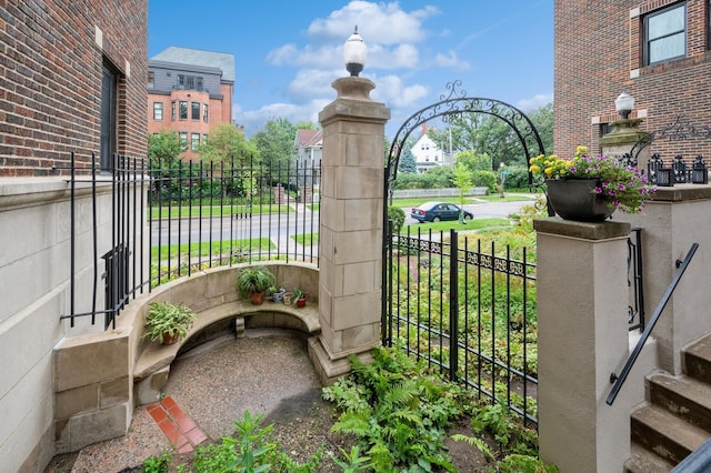 79 Western Ave N Unit 205, Saint Paul, MN 55102 - view of gate