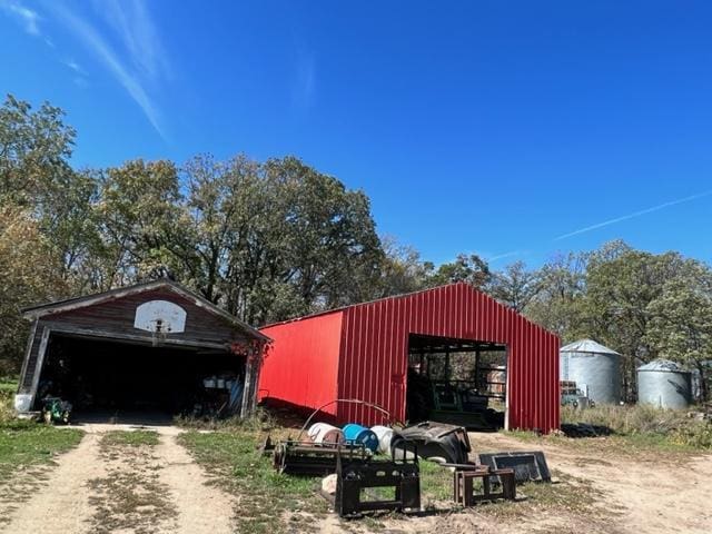 view of outdoor structure