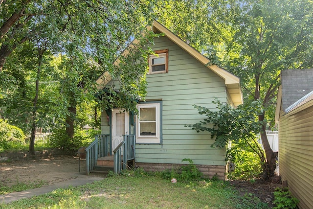 view of front of property