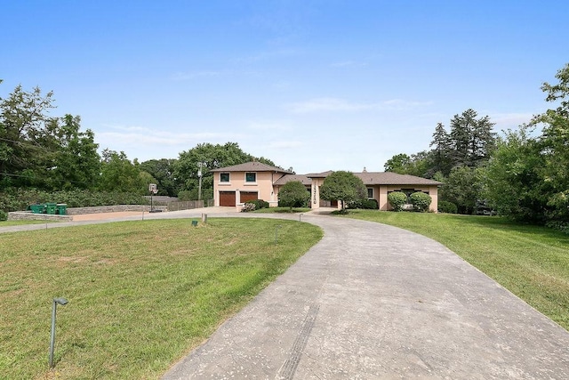 view of front of house with a front lawn