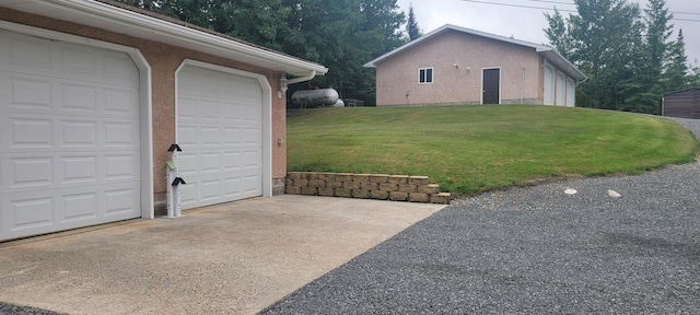 exterior space featuring a lawn