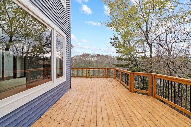 5534 Conifer Trl, Minnetonka, MN 55345 - view of wooden terrace
