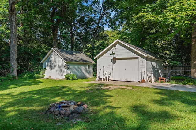 exterior space featuring an outbuilding