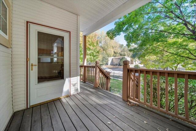 1229 Clarence St, Saint Paul, MN 55106 - view of deck