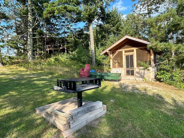 7155 Oak Narrows Rd, Greenwood Twp, MN 55723 - surrounding community featuring a yard