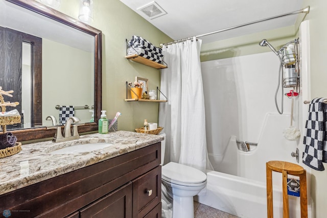 full bathroom with toilet, vanity, visible vents, and shower / tub combo with curtain