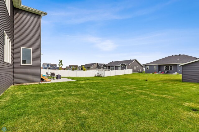 view of yard with a patio