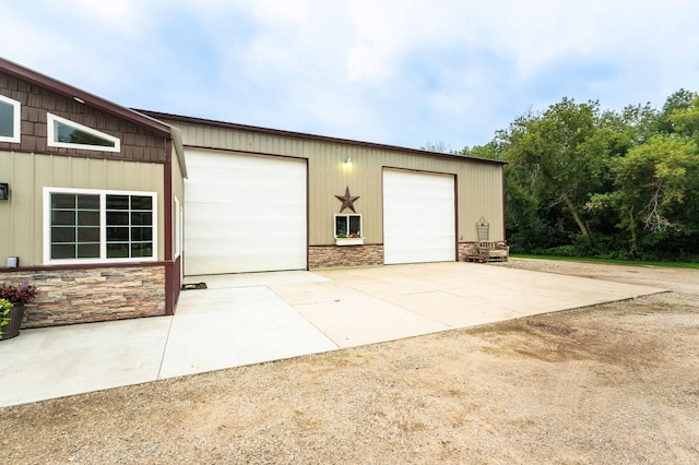 view of detached garage