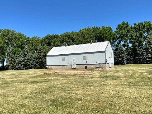 38364 200th St, Springfield, MN 56087 - exterior space with a yard