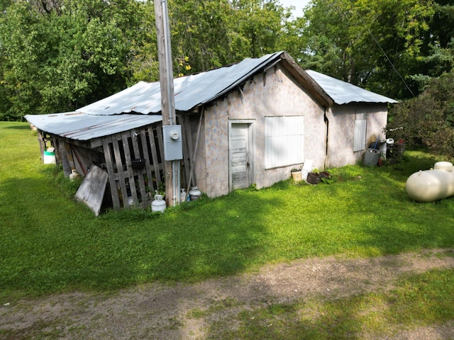 view of outbuilding featuring an outbuilding