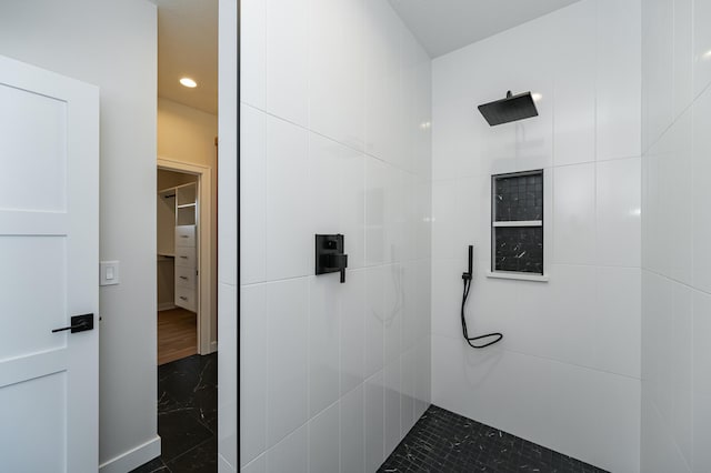 2665 Timber Oaks Rd SW, Rochester, MN 55902 - full bathroom featuring a tile shower and recessed lighting