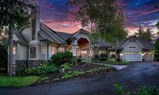 view of front facade with a garage