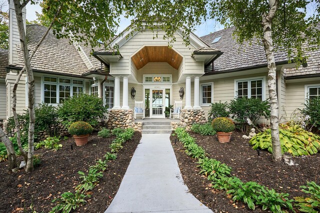 view of front of property with covered porch