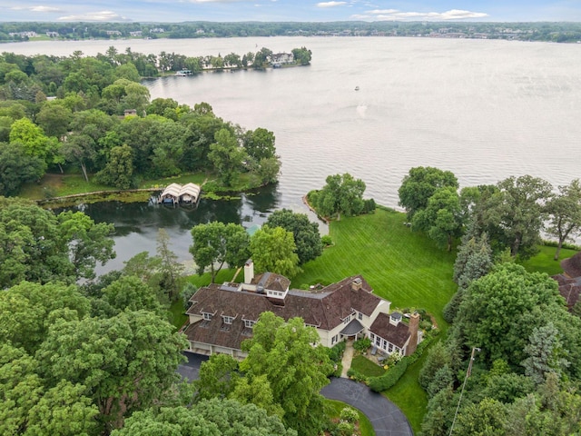 bird's eye view featuring a water view