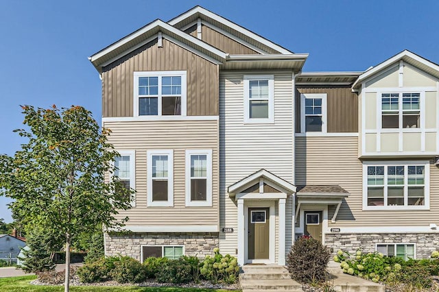 2188 Heritage Ln N, North Saint Paul, MN 55109 - photo 1