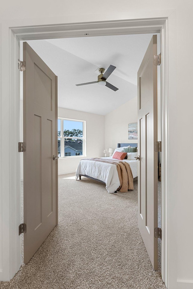 bedroom with carpet flooring and ceiling fan